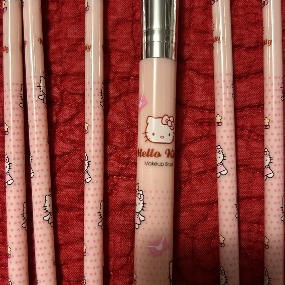 Hello kitty cosmetic brush set